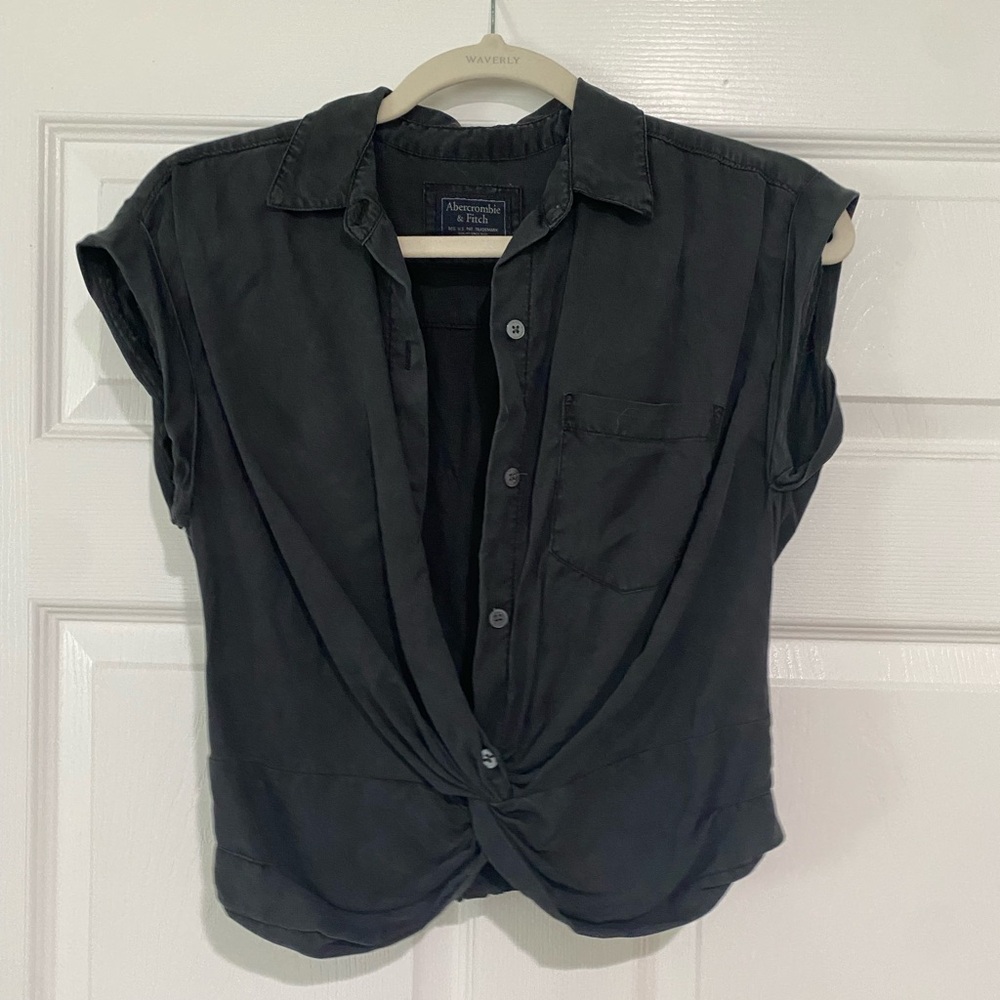 Abercrombie and fitch top